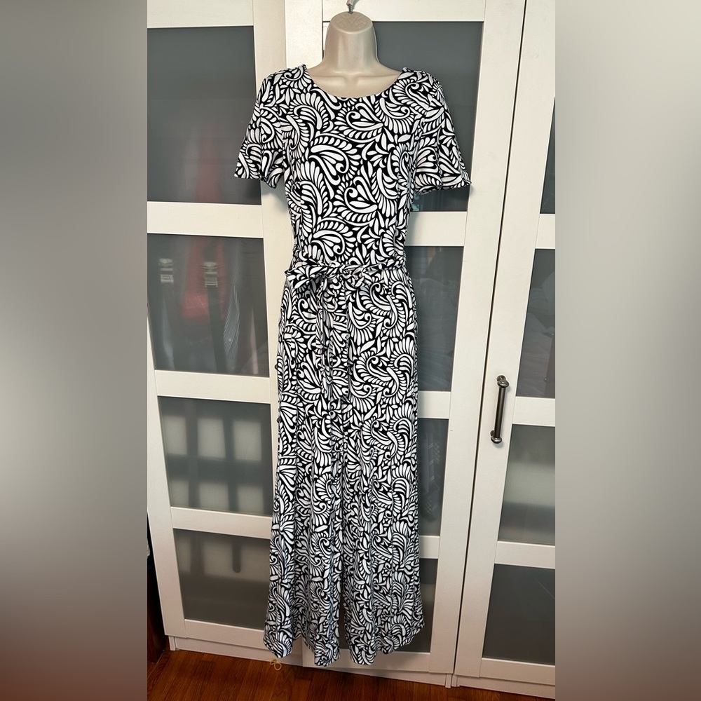 Boden Navy Blue and White Pattern Jumpsuit with Belt and Pockets size 4 Tall